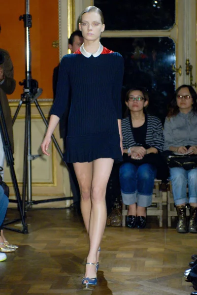 Look 15